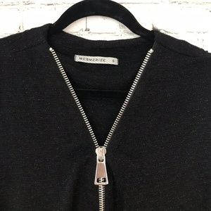 Mesmerize Black Zippered Top Size S NWOT